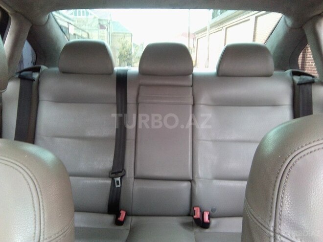 Volkswagen Passat 2004, 272,000 km - 1.8 л - Bakı