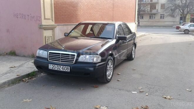 Mercedes C 180 1996, 260,000 km - 1.8 l - Gəncə