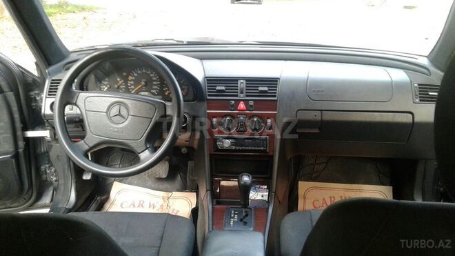 Mercedes C 180 1996, 260,000 km - 1.8 l - Gəncə
