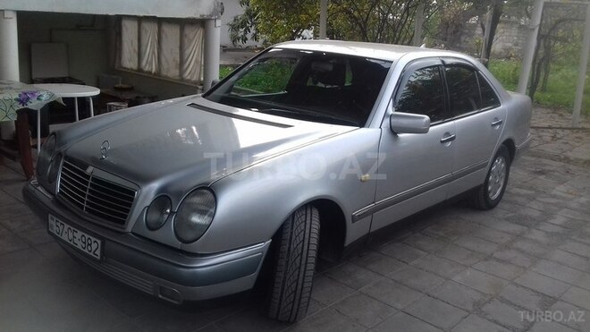 Mercedes E 200 1996, 214,000 km - 2.0 л - Şəmkir