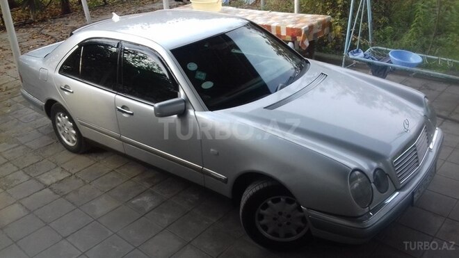 Mercedes E 200 1996, 214,000 km - 2.0 л - Şəmkir