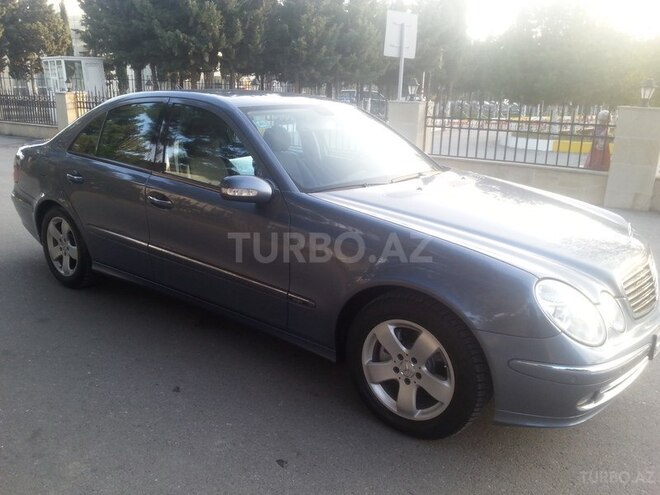 Mercedes E 320 2004, 270,000 km - 3.2 l - Bakı