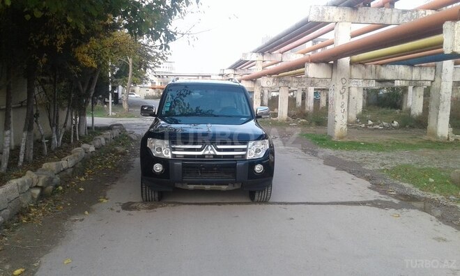 Mitsubishi Pajero 2008, 137,000 km - 3.0 л - Bakı