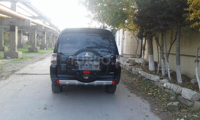 Mitsubishi Pajero 2008, 137,000 km - 3.0 л - Bakı