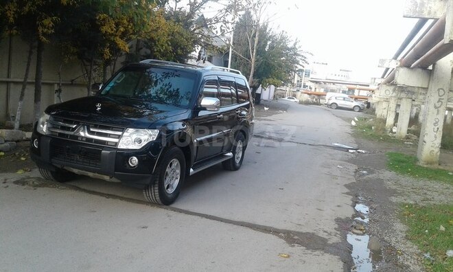 Mitsubishi Pajero 2008, 137,000 km - 3.0 л - Bakı
