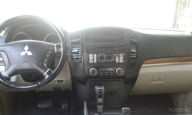 Mitsubishi Pajero 2008, 137,000 km - 3.0 л - Bakı