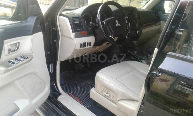 Mitsubishi Pajero 2008, 137,000 km - 3.0 л - Bakı