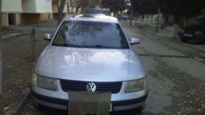 Volkswagen Passat 1997, 200,000 km - 1.6 л - Sumqayıt