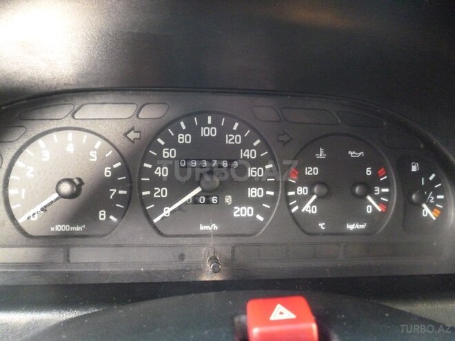 GAZ 31105 2004, 93,000 km - 2.4 l - Gəncə