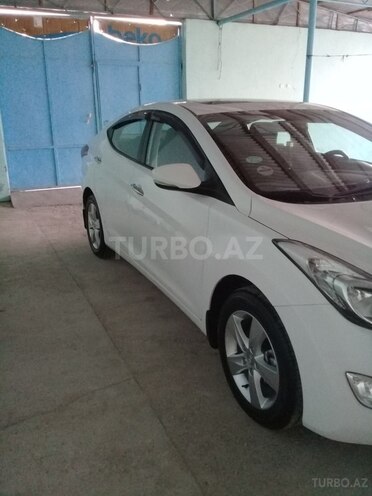 Hyundai Elantra 2013, 73,000 km - 1.8 l - Naxçıvan