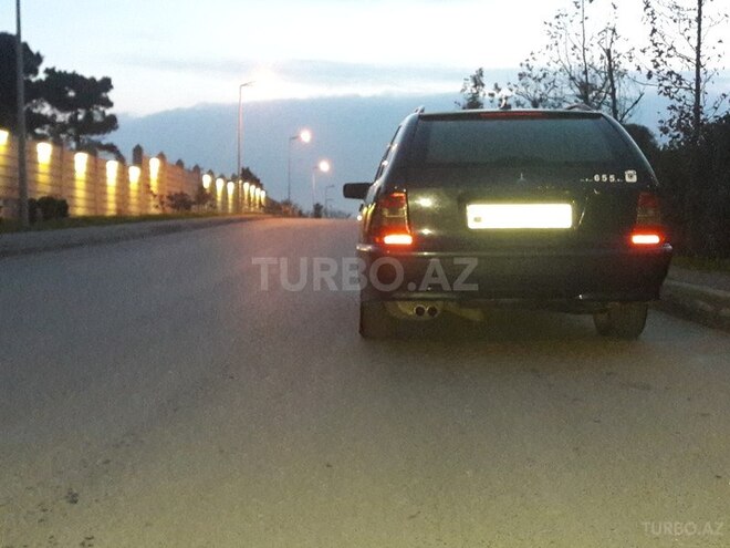 Mercedes C 200 1999, 282,000 km - 2.0 l - Bakı