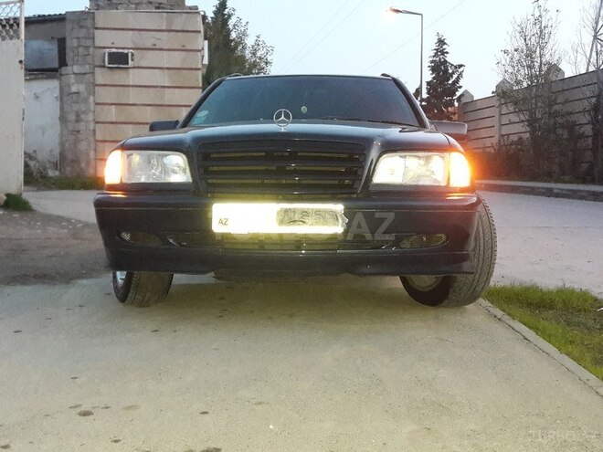 Mercedes C 200 1999, 282,000 km - 2.0 l - Bakı