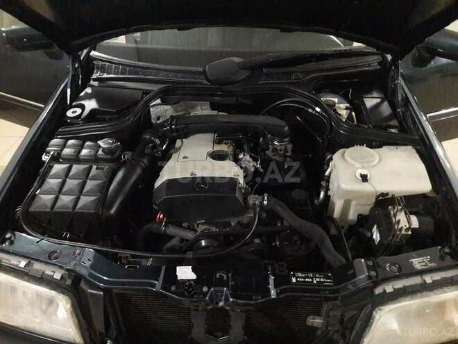 Mercedes C 200 1999, 282,000 km - 2.0 l - Bakı
