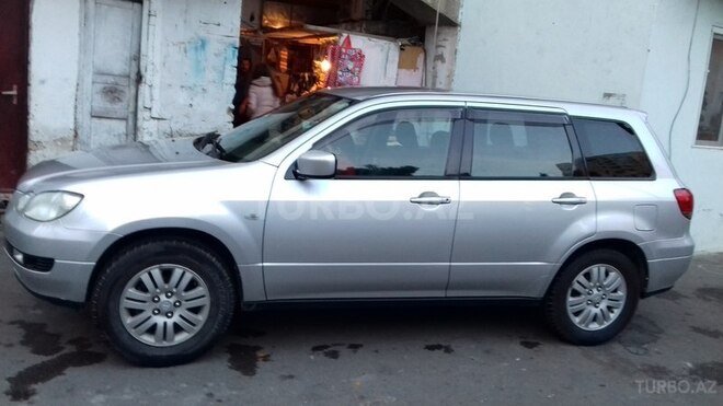 Mitsubishi Airtrek 2002, 180,603 km - 2.0 л - Bakı