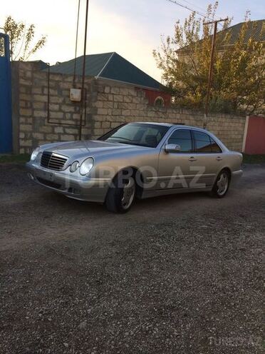 Mercedes E 200 2002, 160,000 km - 2.0 l - Bakı