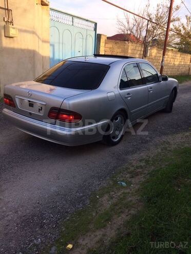 Mercedes E 200 2002, 160,000 km - 2.0 l - Bakı