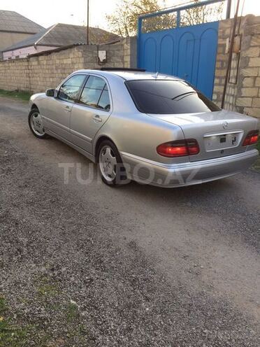 Mercedes E 200 2002, 160,000 km - 2.0 l - Bakı