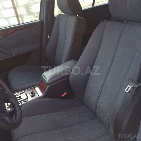 Mercedes E 200 2002, 160,000 km - 2.0 l - Bakı
