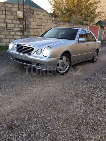 Mercedes E 200 2002, 160,000 km - 2.0 l - Bakı