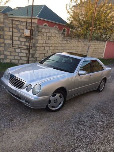 Mercedes E 200 2002, 160,000 km - 2.0 l - Bakı