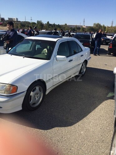 Mercedes C 230 1999, 240,000 km - 2.3 l - Bakı