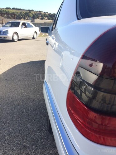 Mercedes C 230 1999, 240,000 km - 2.3 l - Bakı