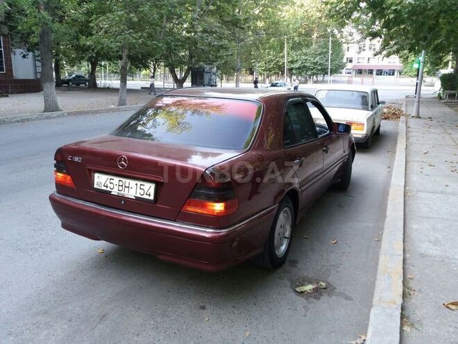 Mercedes C 180 1999, 198,600 km - 1.8 l - Mingəçevir