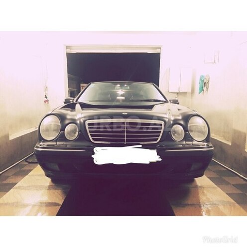 Mercedes E 270 2001, 290,000 km - 0.3 l - Bakı