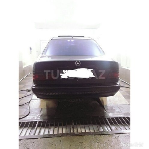 Mercedes E 270 2001, 290,000 km - 0.3 l - Bakı