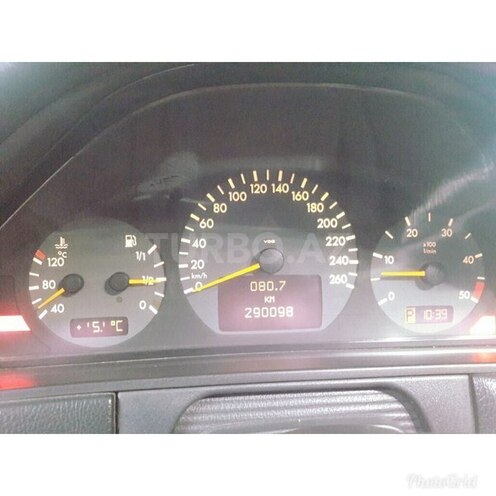 Mercedes E 270 2001, 290,000 km - 0.3 l - Bakı