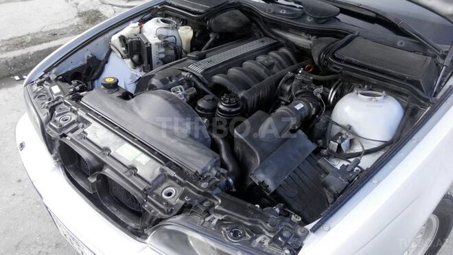BMW 528 1997, 350,000 km - 2.8 l - Bakı