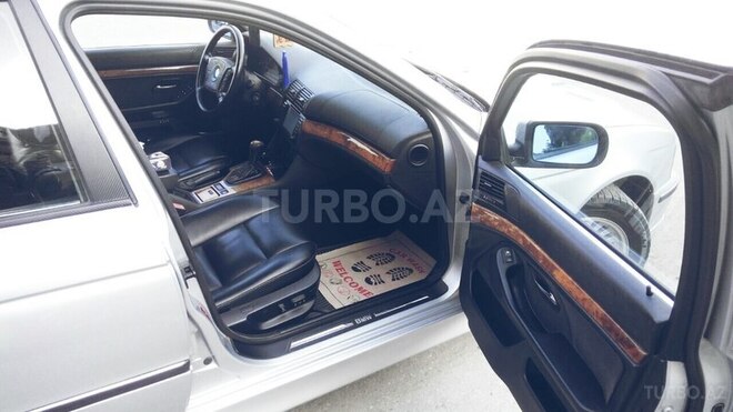 BMW 528 1997, 350,000 km - 2.8 l - Bakı