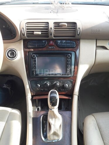 Mercedes C 240 2001, 734,532 km - 2.6 l - İmişli