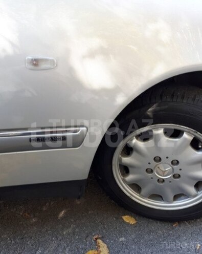 Mercedes E 240 1999, 249,000 km - 2.4 l - Qəbələ