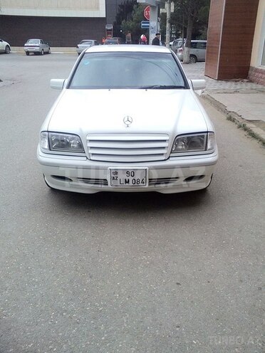 Mercedes C 200 2000, 118,000 km - 2.0 l - Sumqayıt