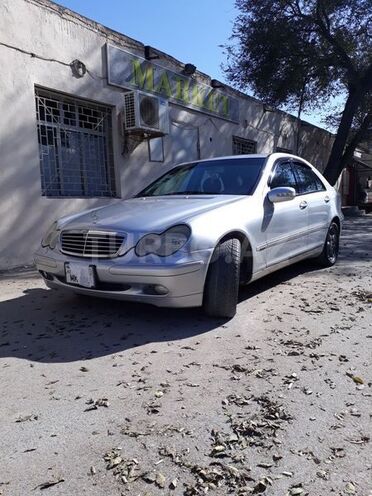 Mercedes C 240 2001, 250,000 km - 2.6 l - Bakı
