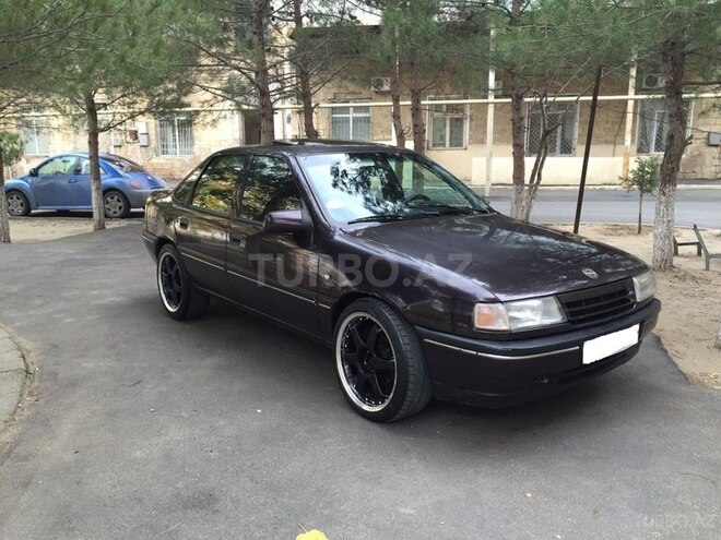 Opel Vectra 1994, 258,000 km - 2.0 л - Sumqayıt