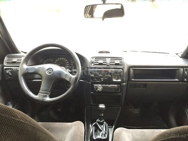 Opel Vectra 1994, 258,000 km - 2.0 л - Sumqayıt