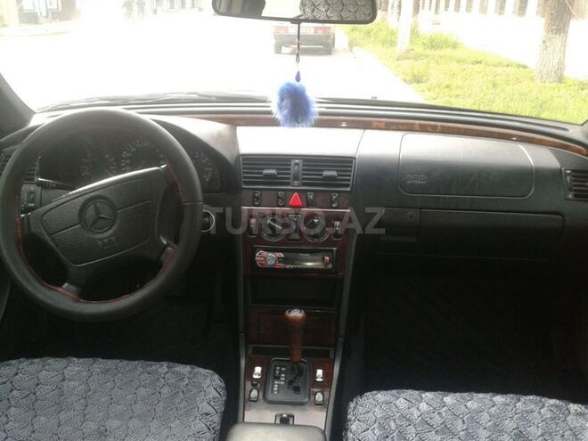 Mercedes C 180 1997, 422,133 km - 1.8 л - Xırdalan