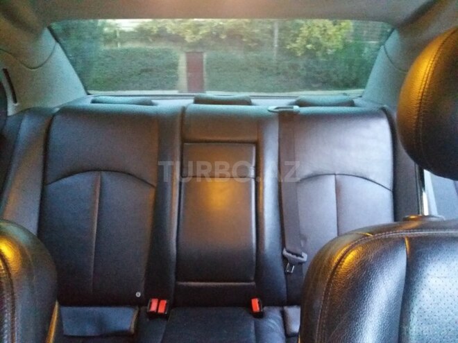 Mercedes E 320 2003, 124,000 km - 3.2 l - Bakı