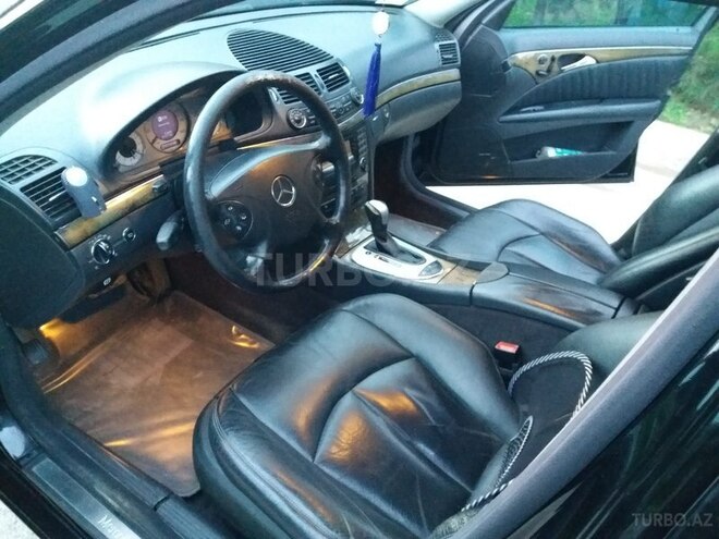 Mercedes E 320 2003, 124,000 km - 3.2 l - Bakı