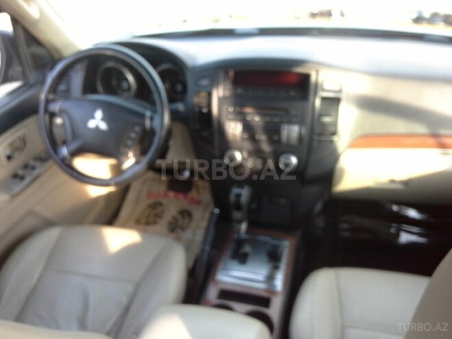 Mitsubishi Pajero 2008, 130,000 km - 3.0 l - Bakı