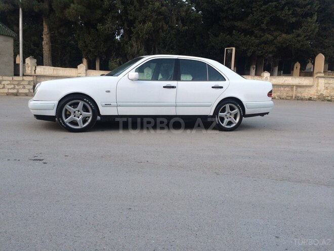 Mercedes E 300 1999, 350,000 km - 0.3 l - Bakı