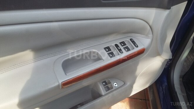 Volkswagen Passat 2004, 213,000 km - 1.8 л - Bakı