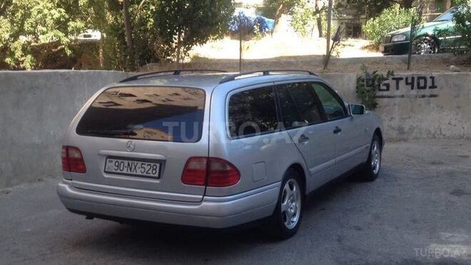 Mercedes E 230 1997, 300,000 km - 2.3 l - Bakı