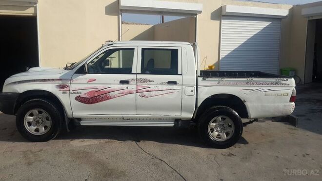 Mitsubishi L200 2004, 280,000 km - 2.5 l - Bakı