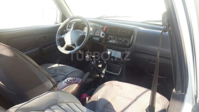 Mitsubishi L200 2004, 280,000 km - 2.5 l - Bakı