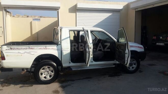 Mitsubishi L200 2004, 280,000 km - 2.5 l - Bakı