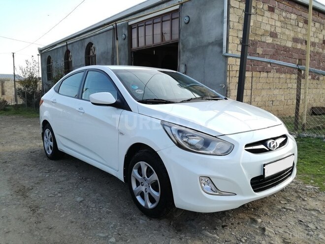 Hyundai Accent 2013, 86,680 km - 1.6 l - Gəncə
