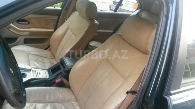 BMW 523 1997, 317,000 km - 2.5 l - Bakı